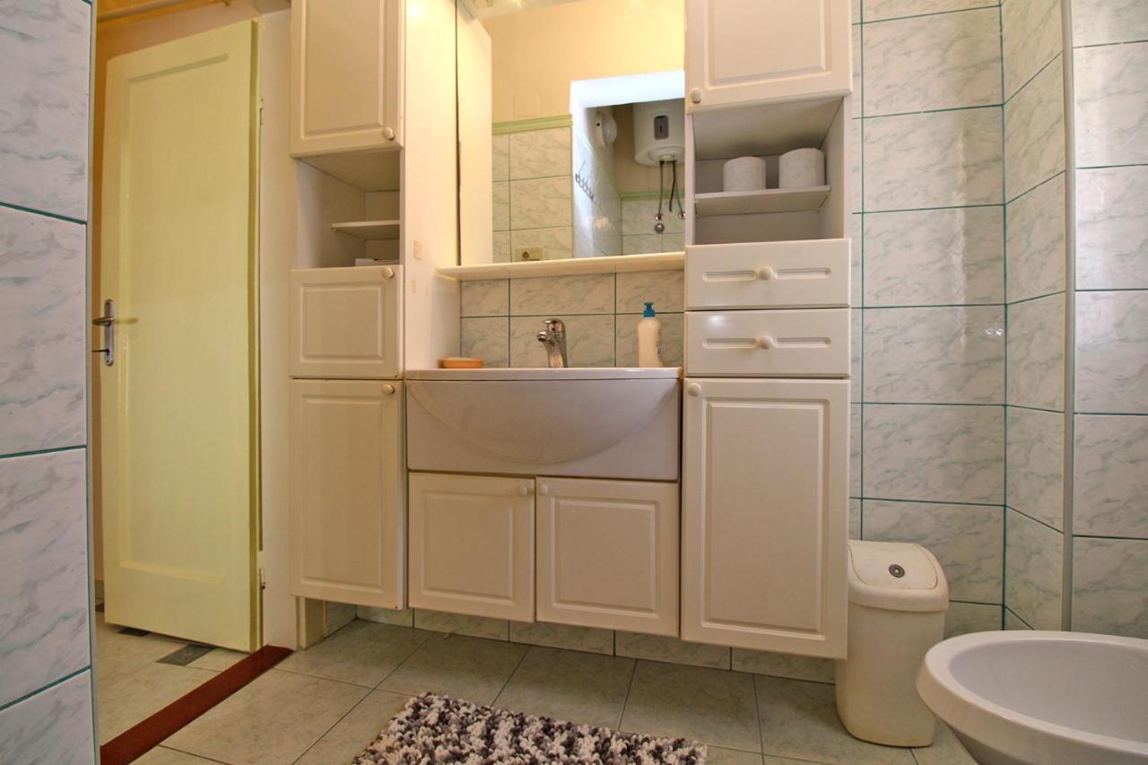Apartment Diego 2160 พูลา ภายนอก รูปภาพ